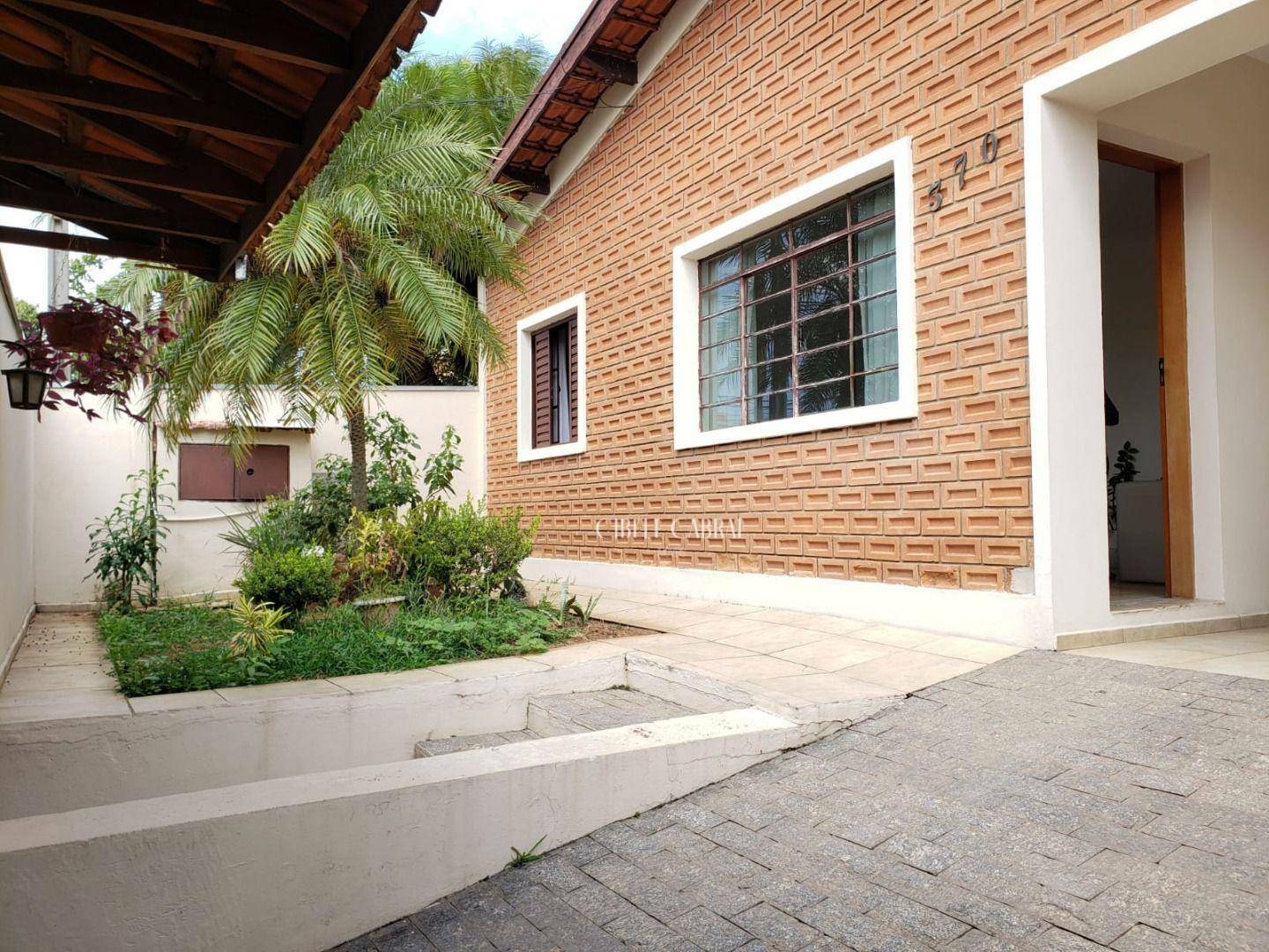 Casa à venda com 5 quartos, 167m² - Foto 1