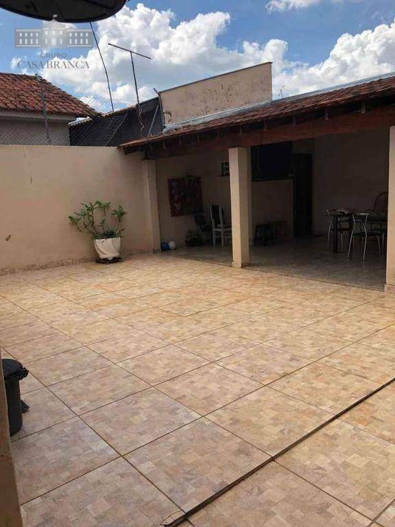 Casa à venda com 2 quartos, 112m² - Foto 2