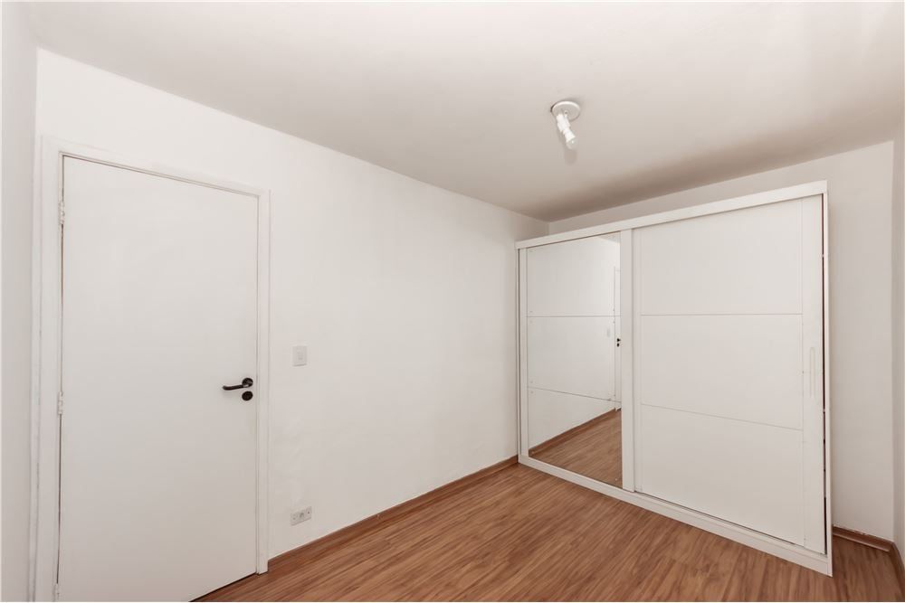 Apartamento à venda com 2 quartos, 70m² - Foto 9