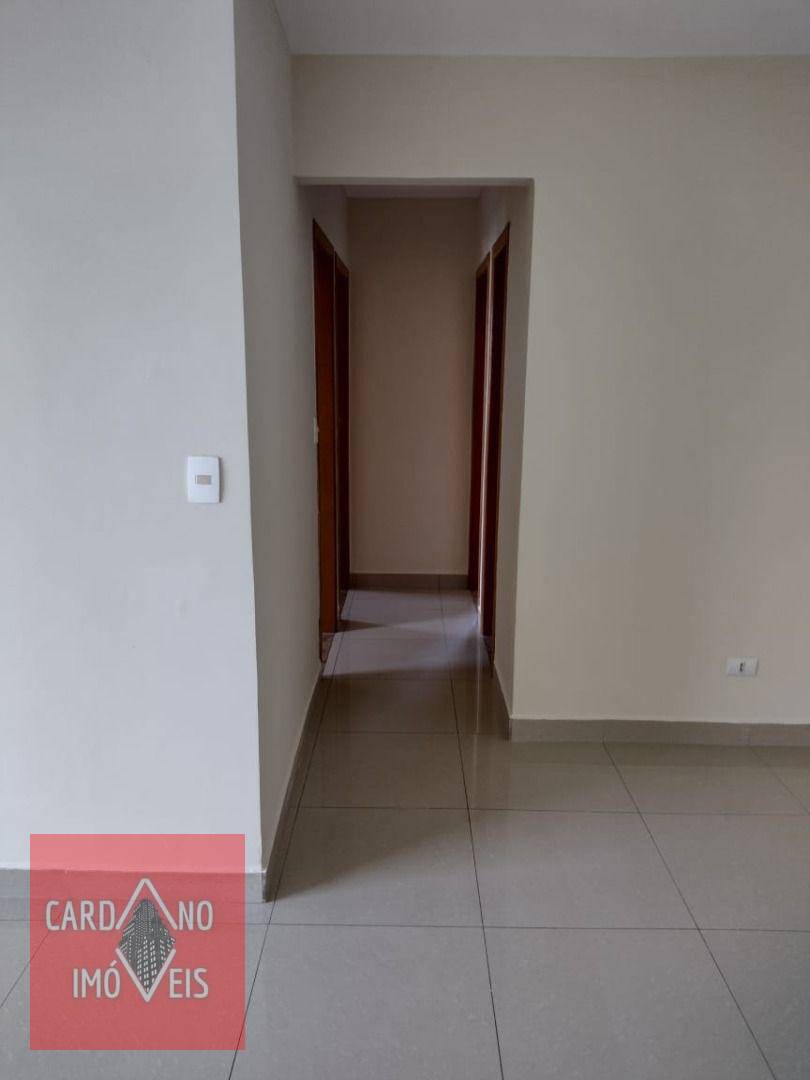 Apartamento para alugar com 3 quartos, 70m² - Foto 8