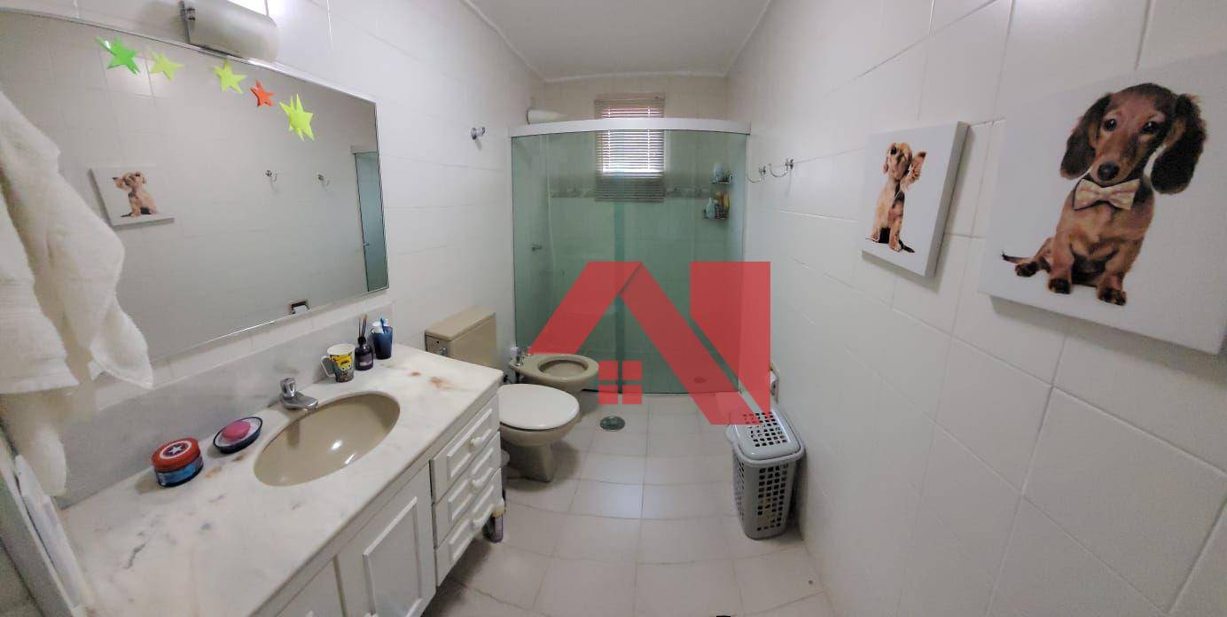 Apartamento à venda com 3 quartos, 123m² - Foto 4