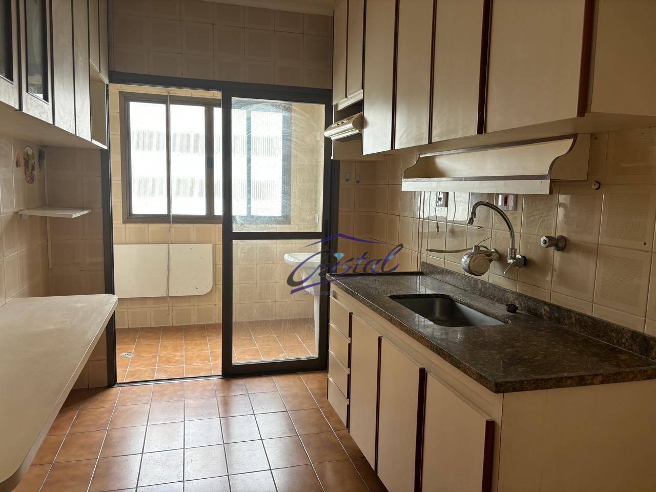 Apartamento à venda com 2 quartos, 70m² - Foto 14