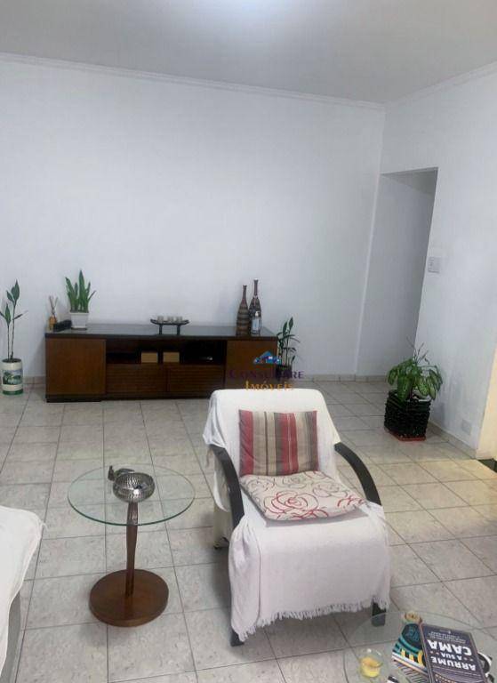 Apartamento à venda com 3 quartos, 160m² - Foto 3