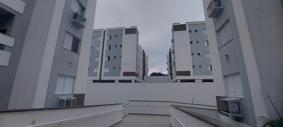 Apartamento à venda com 2 quartos, 65m² - Foto 17