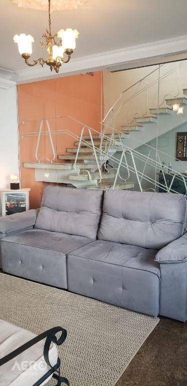 Casa à venda e aluguel com 3 quartos, 440m² - Foto 8