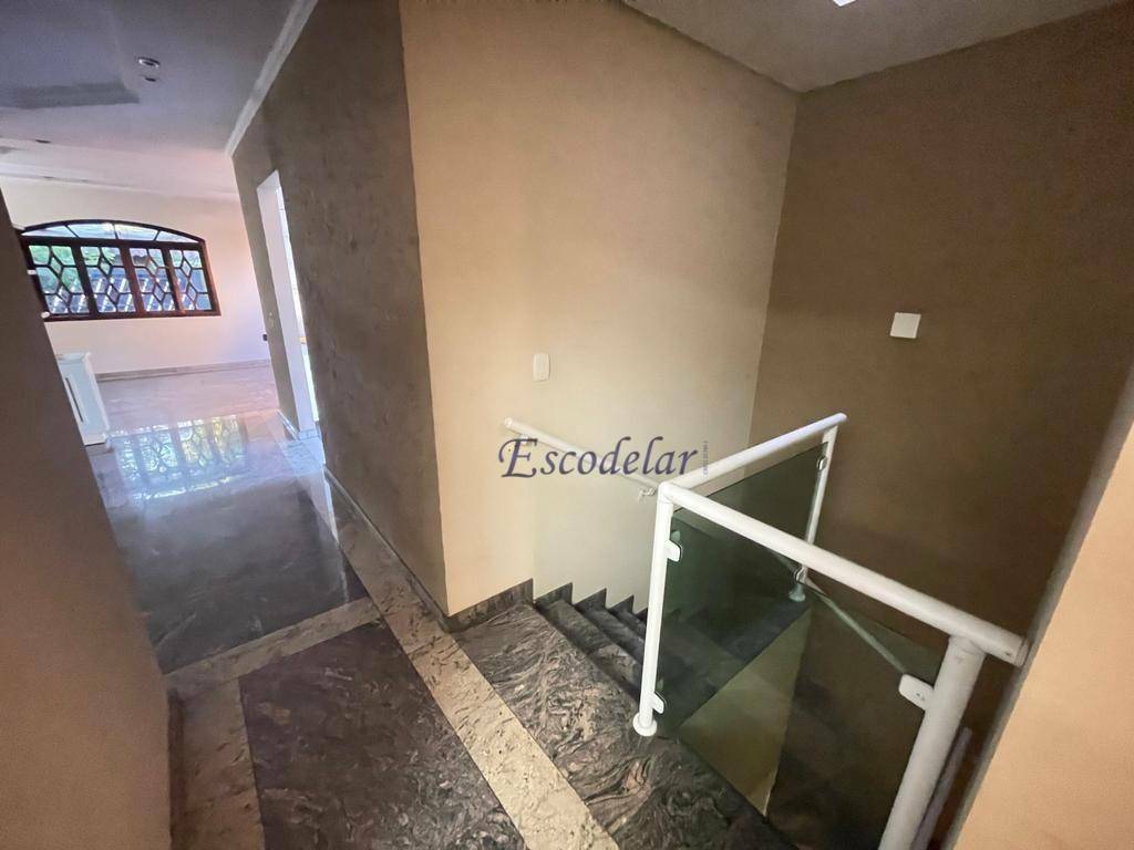 Sobrado à venda com 8 quartos, 320m² - Foto 9