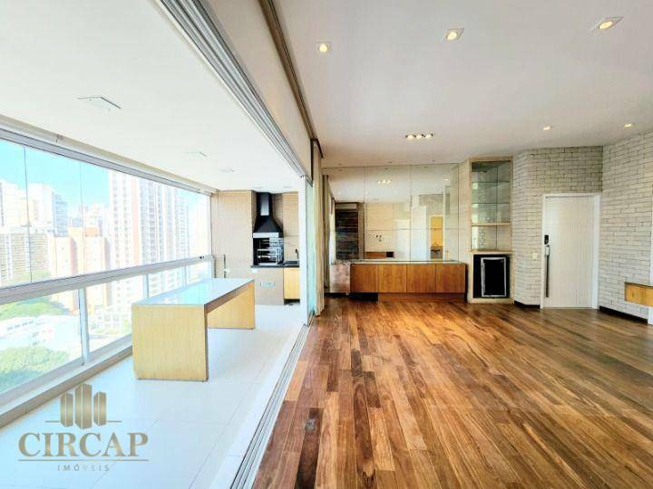 Apartamento à venda e aluguel com 3 quartos, 135m² - Foto 1