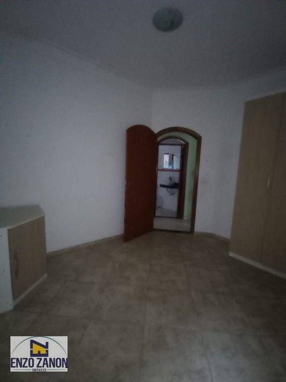 Sobrado à venda com 6 quartos, 328m² - Foto 44