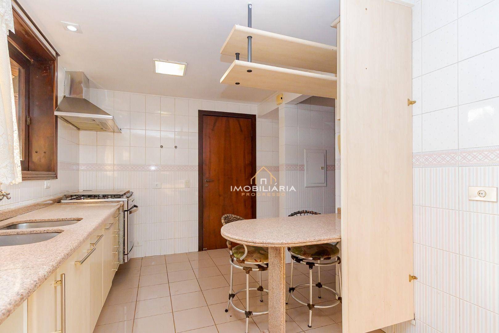 Casa de Condomínio para alugar com 5 quartos, 363m² - Foto 16