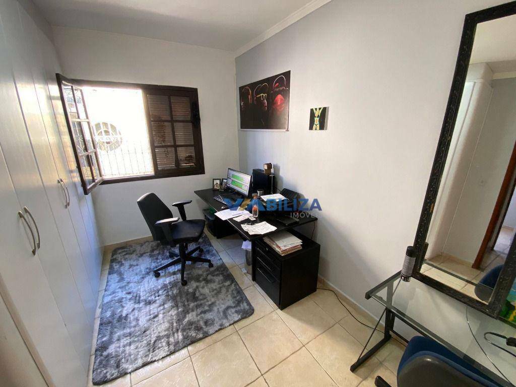 Sobrado à venda com 6 quartos, 364m² - Foto 37