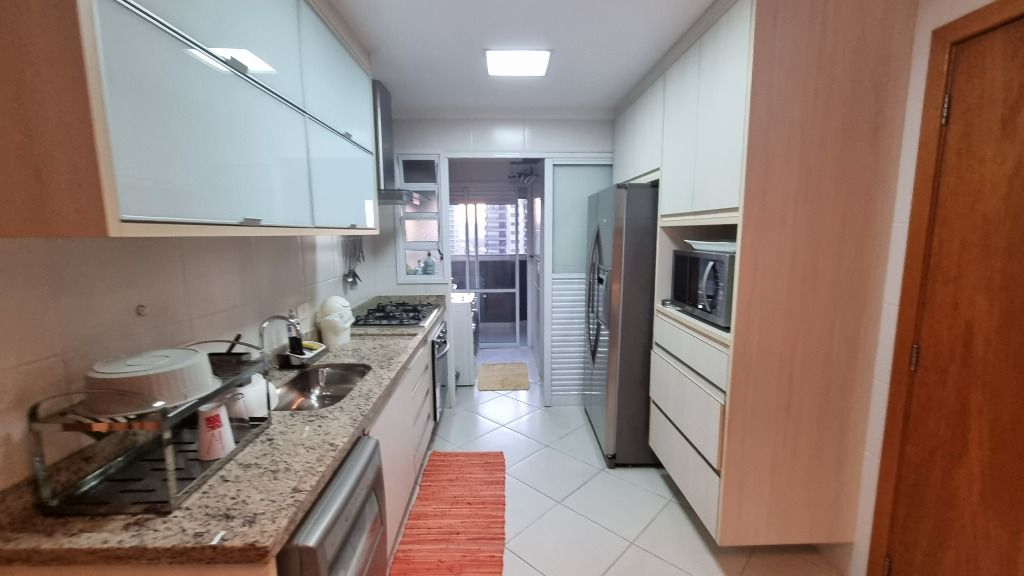 Apartamento à venda com 3 quartos, 150m² - Foto 23