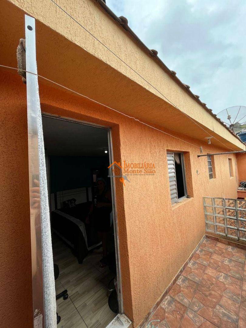 Sobrado à venda com 3 quartos, 200m² - Foto 2