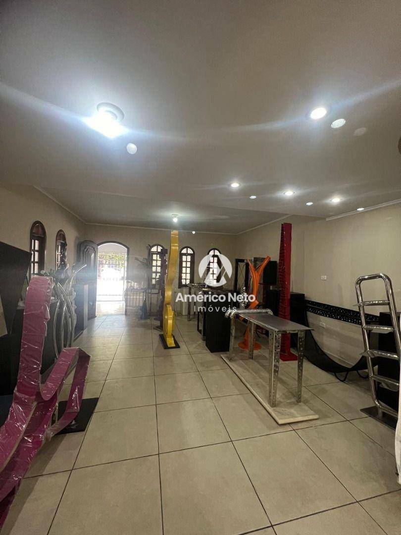 Casa à venda e aluguel com 2 quartos, 240m² - Foto 24