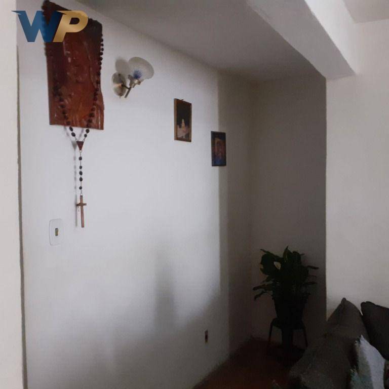 Casa à venda com 3 quartos, 144m² - Foto 2