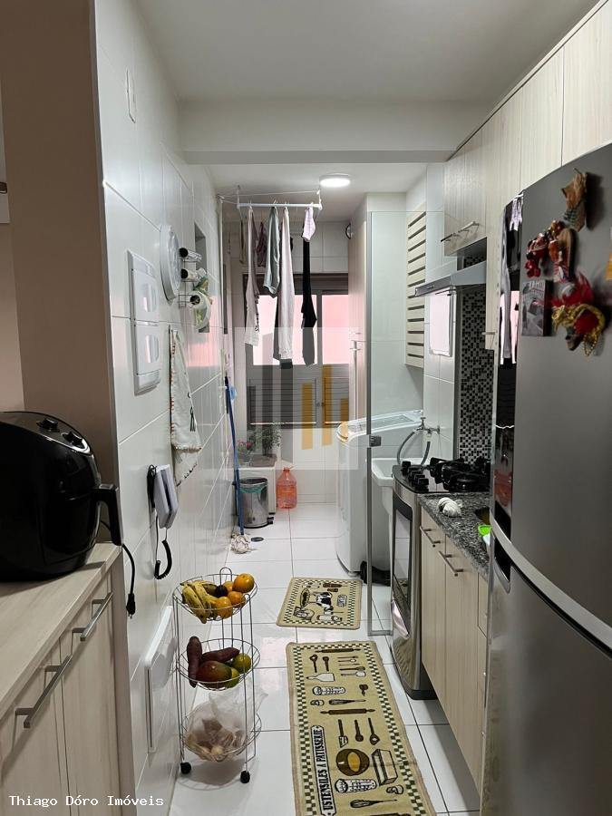 Apartamento à venda com 3 quartos, 58m² - Foto 4