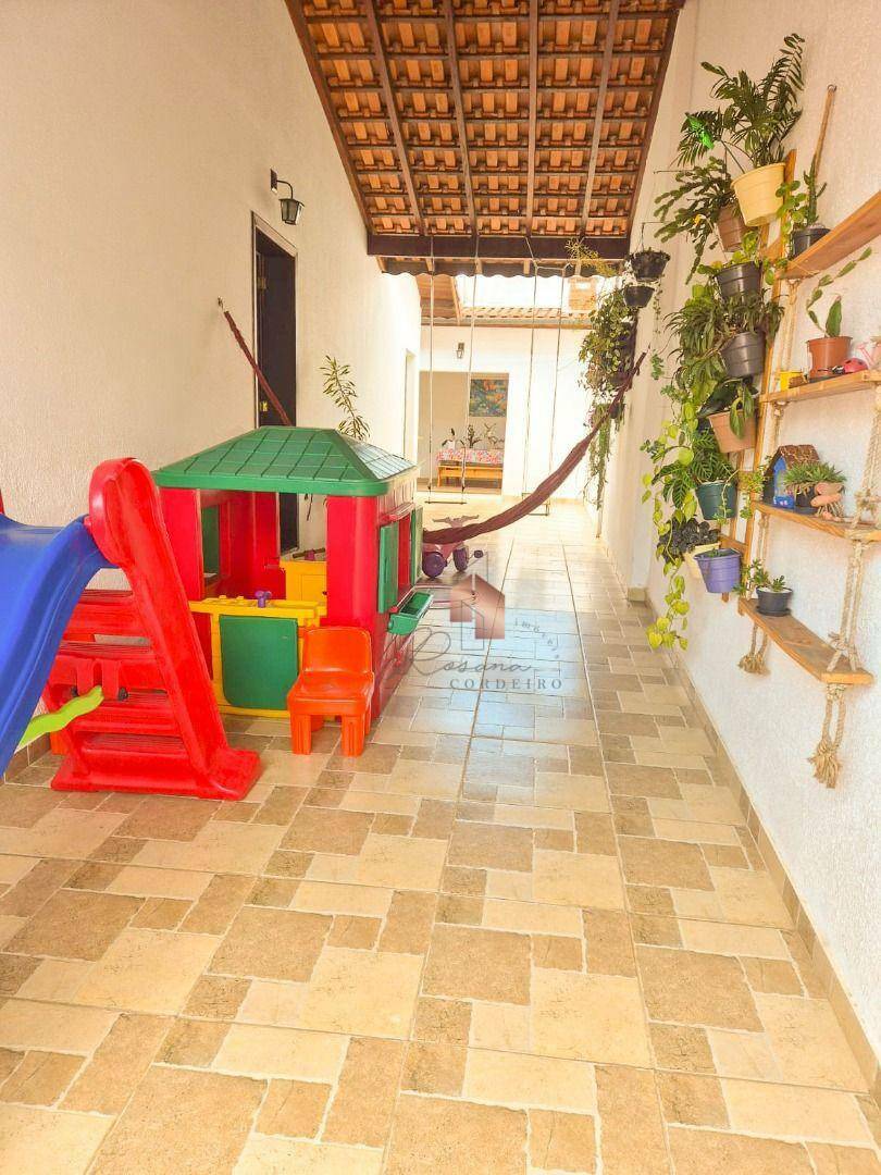 Casa à venda com 3 quartos, 164m² - Foto 12