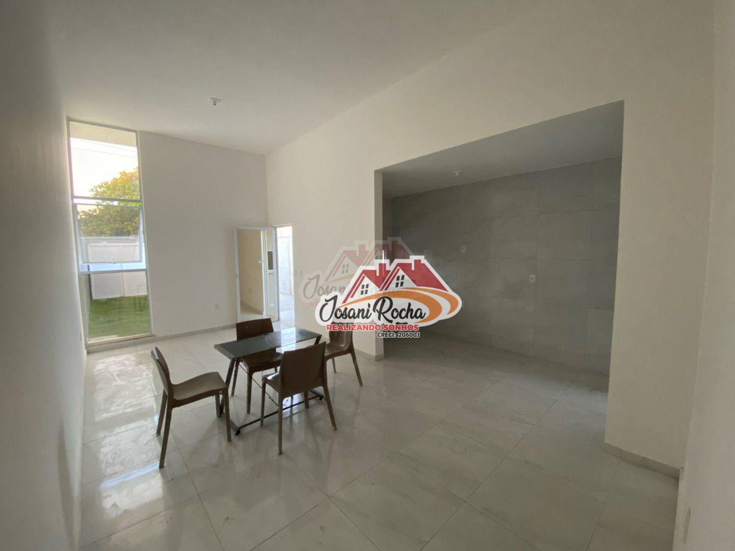 Casa à venda com 3 quartos, 90m² - Foto 4