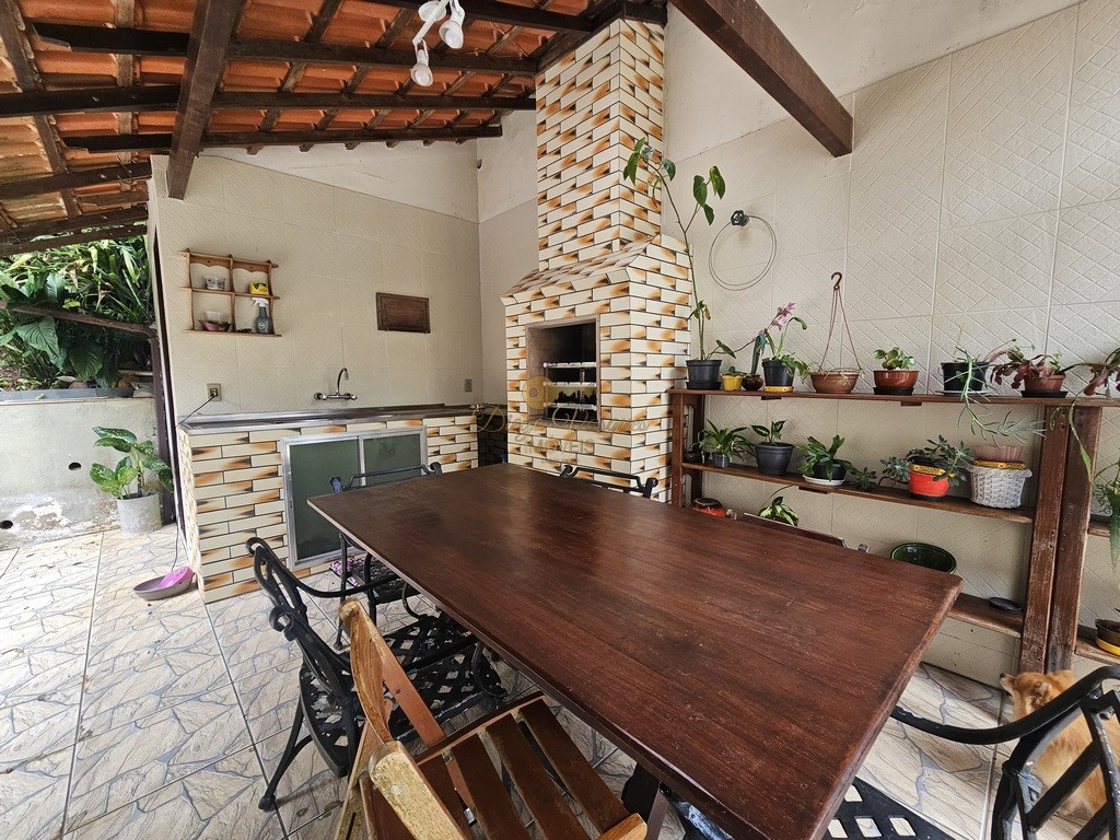 Casa à venda com 3 quartos, 200m² - Foto 7