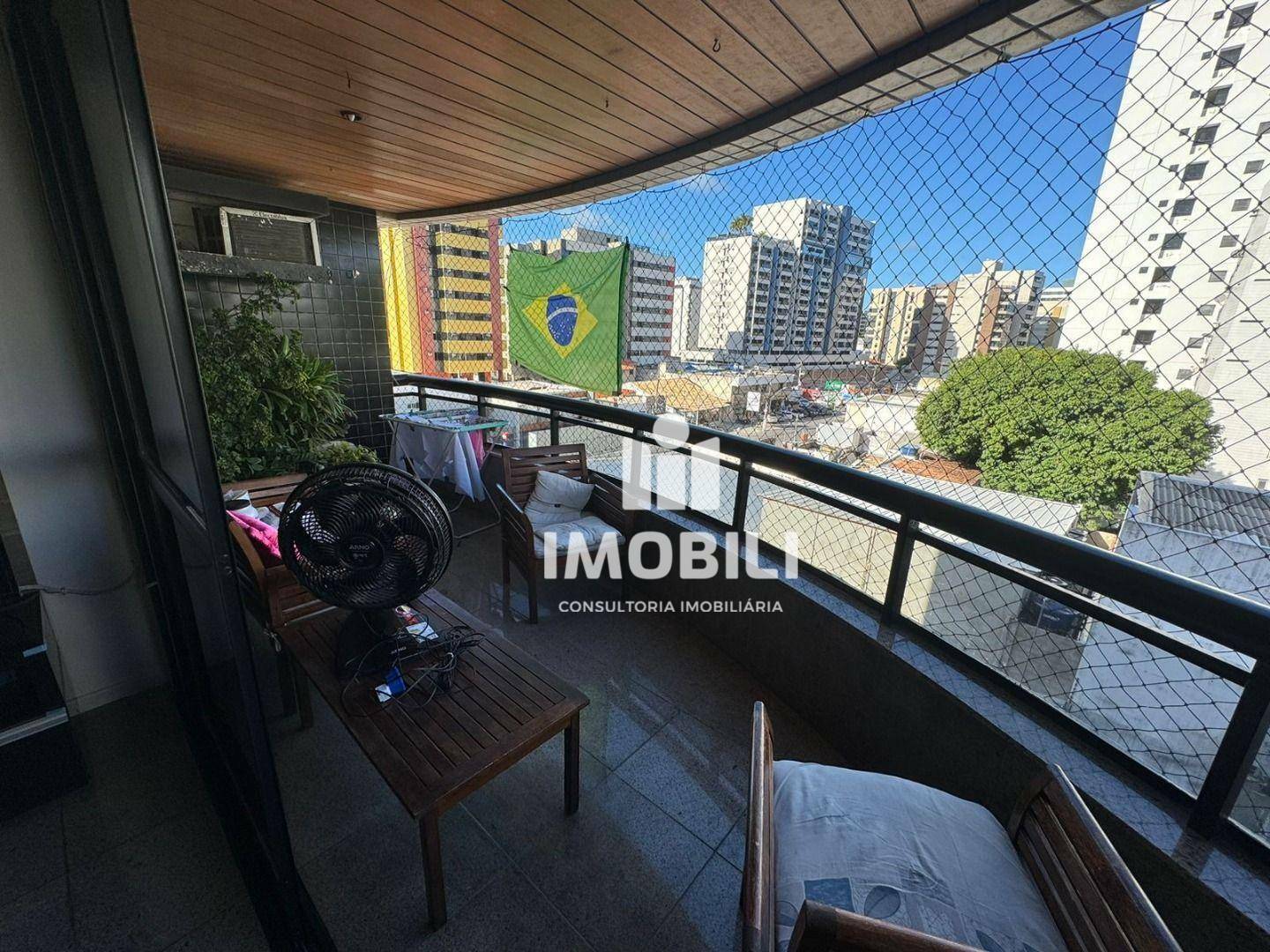 Apartamento à venda com 4 quartos, 145m² - Foto 3