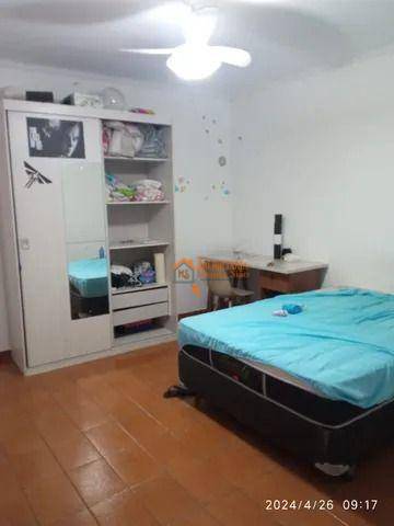 Sobrado à venda com 3 quartos, 200m² - Foto 8