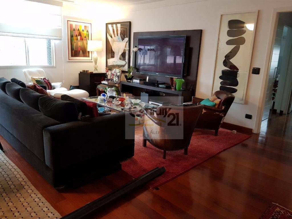 Apartamento à venda com 3 quartos, 127m² - Foto 1