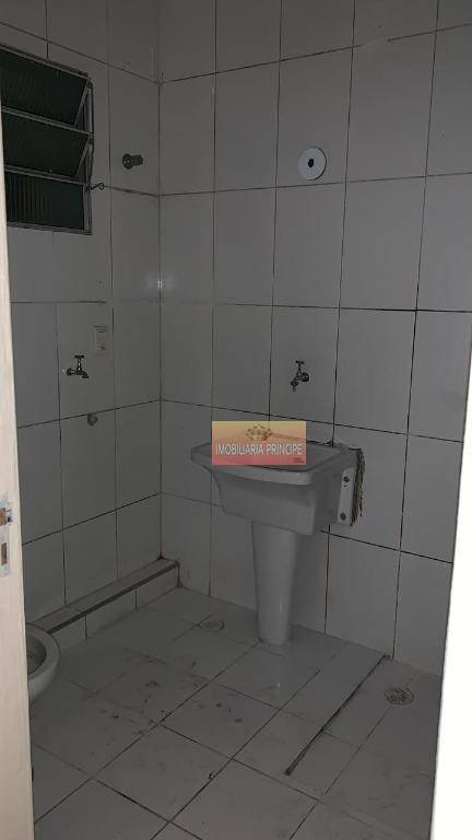 Apartamento para alugar com 1 quarto, 37m² - Foto 11