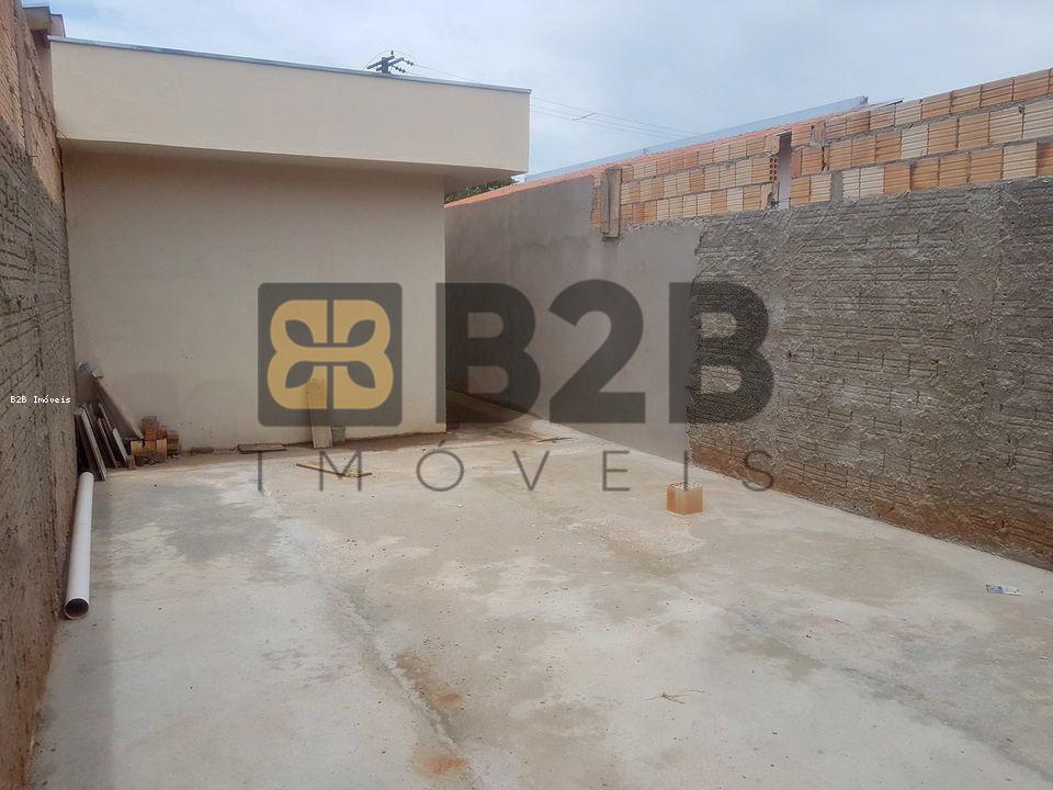 Casa à venda com 1 quarto, 180m² - Foto 13