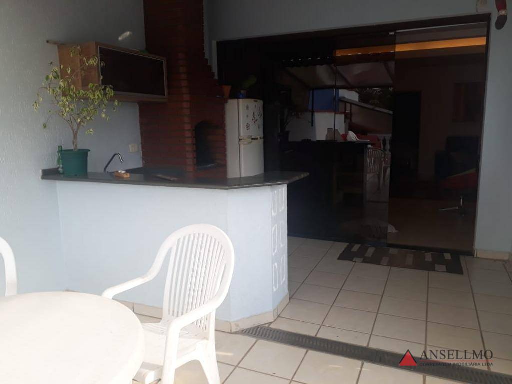 Sobrado à venda e aluguel com 3 quartos, 209m² - Foto 29