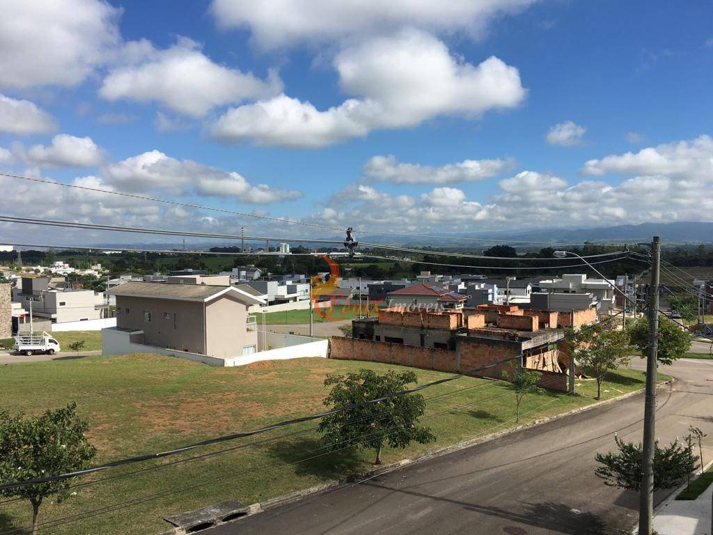 Sobrado à venda com 4 quartos, 288m² - Foto 2