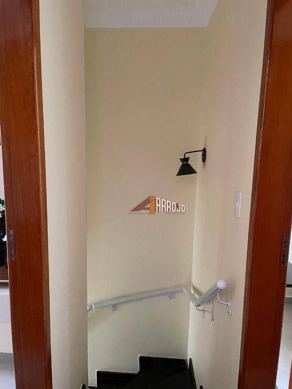 Sobrado à venda com 2 quartos, 68m² - Foto 6