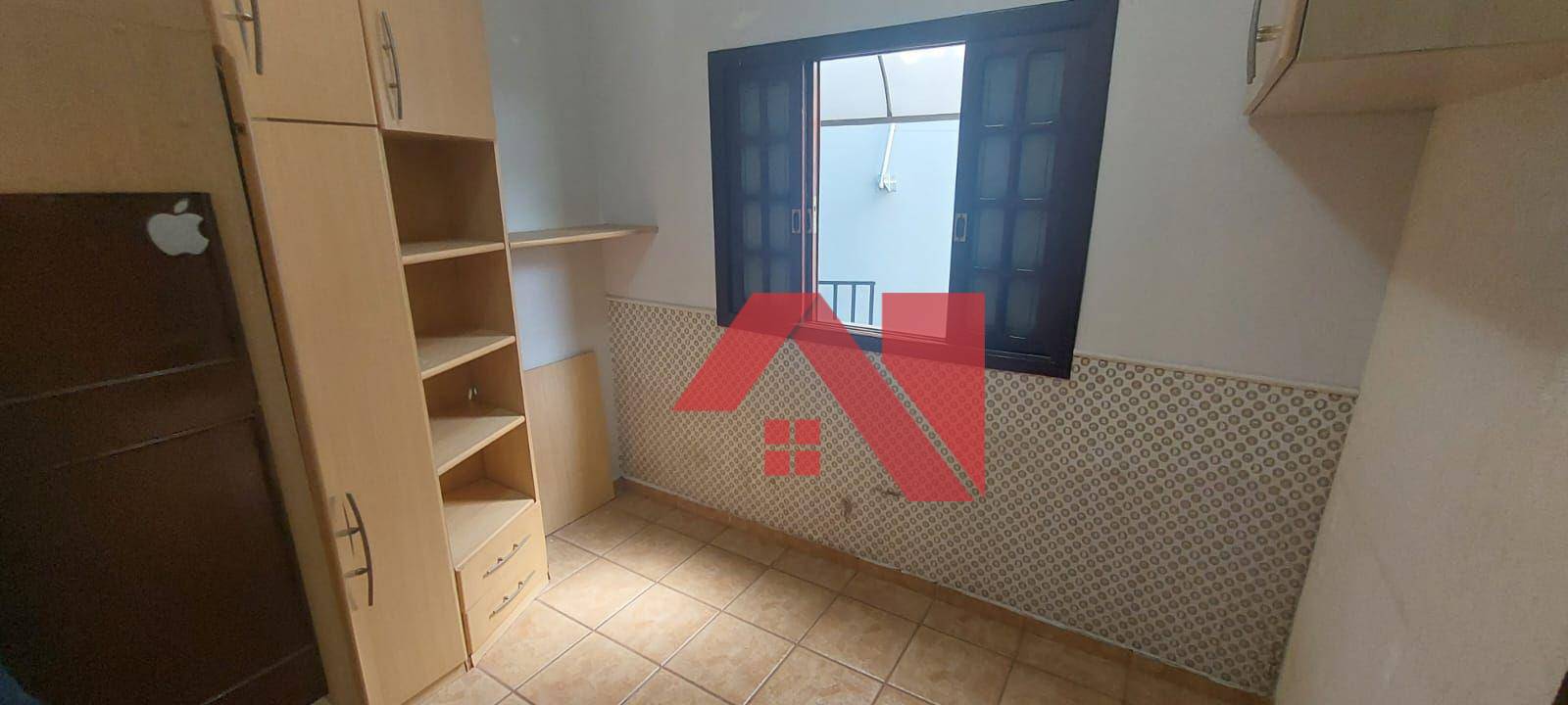 Casa à venda com 2 quartos, 140m² - Foto 6