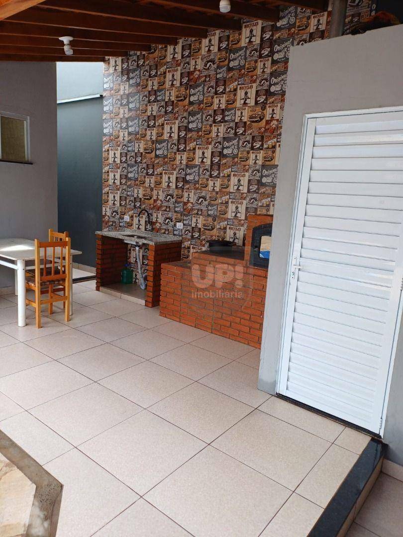 Casa à venda com 4 quartos, 110m² - Foto 10