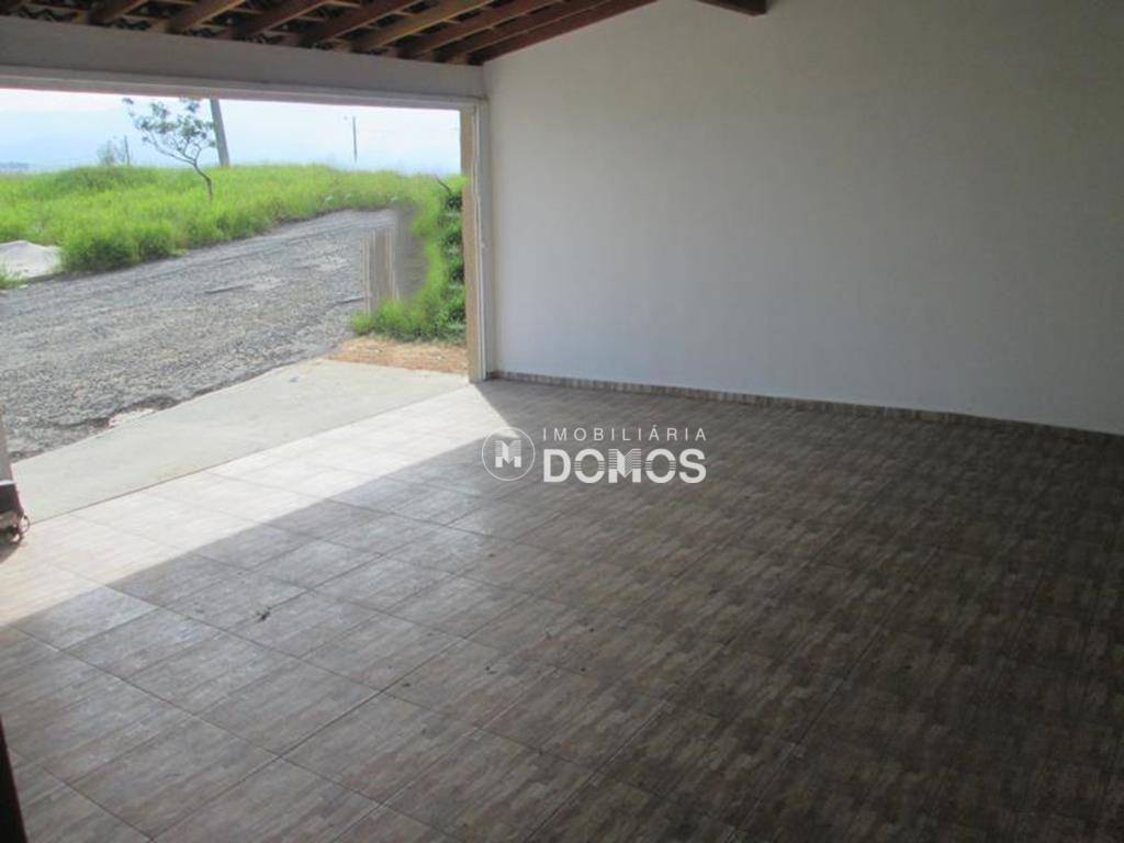 Casa à venda com 3 quartos, 200m² - Foto 6