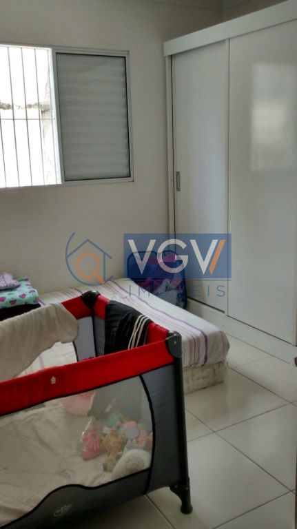 Casa à venda com 5 quartos, 207m² - Foto 5