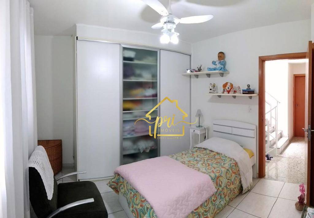 Casa de Condomínio à venda com 4 quartos, 300m² - Foto 31