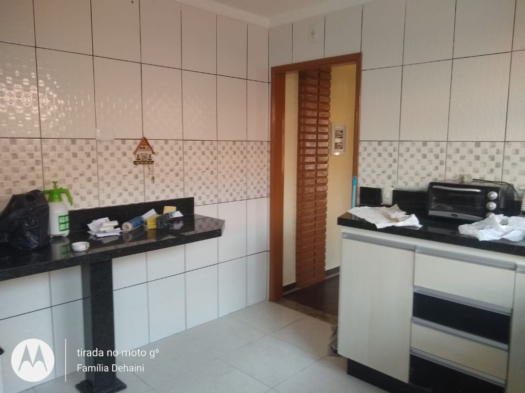 Casa à venda com 2 quartos, 200m² - Foto 22