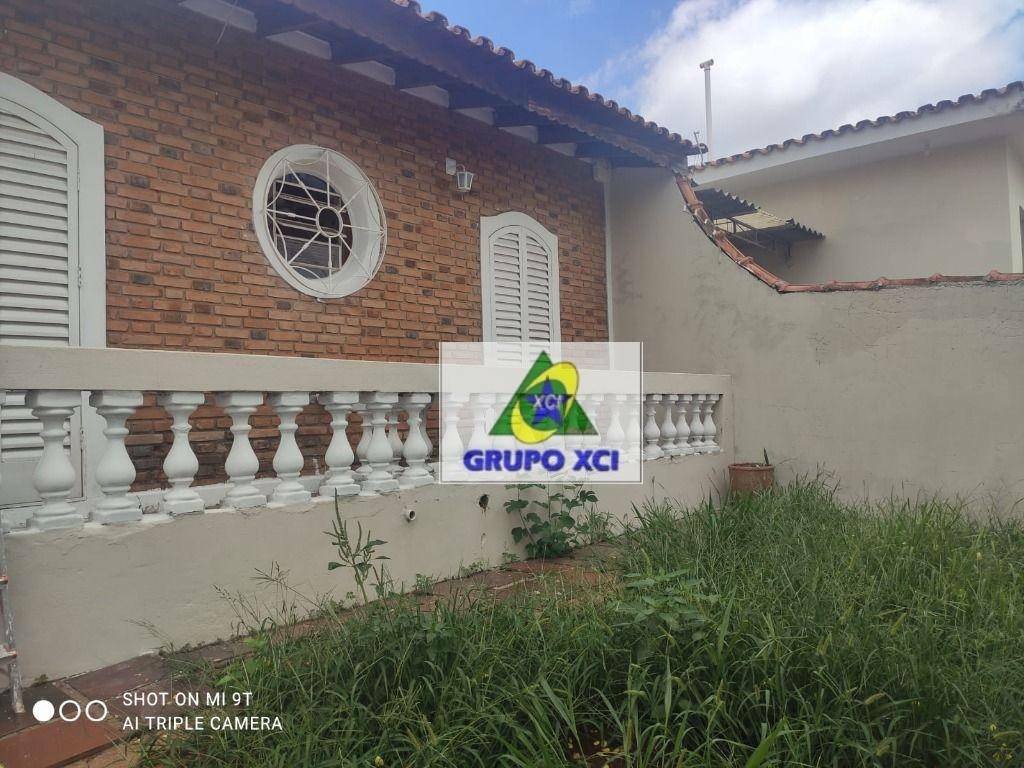 Casa para alugar com 3 quartos, 120m² - Foto 1