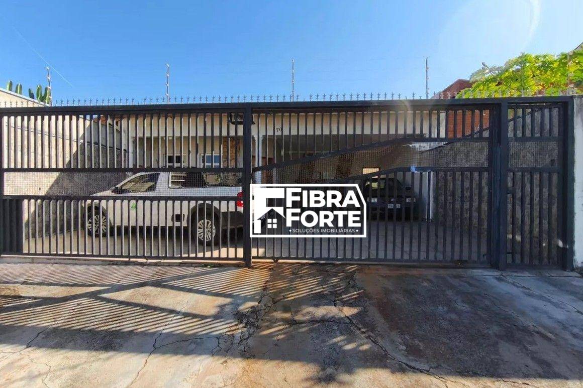 Casa, 3 quartos, 178 m² - Foto 1