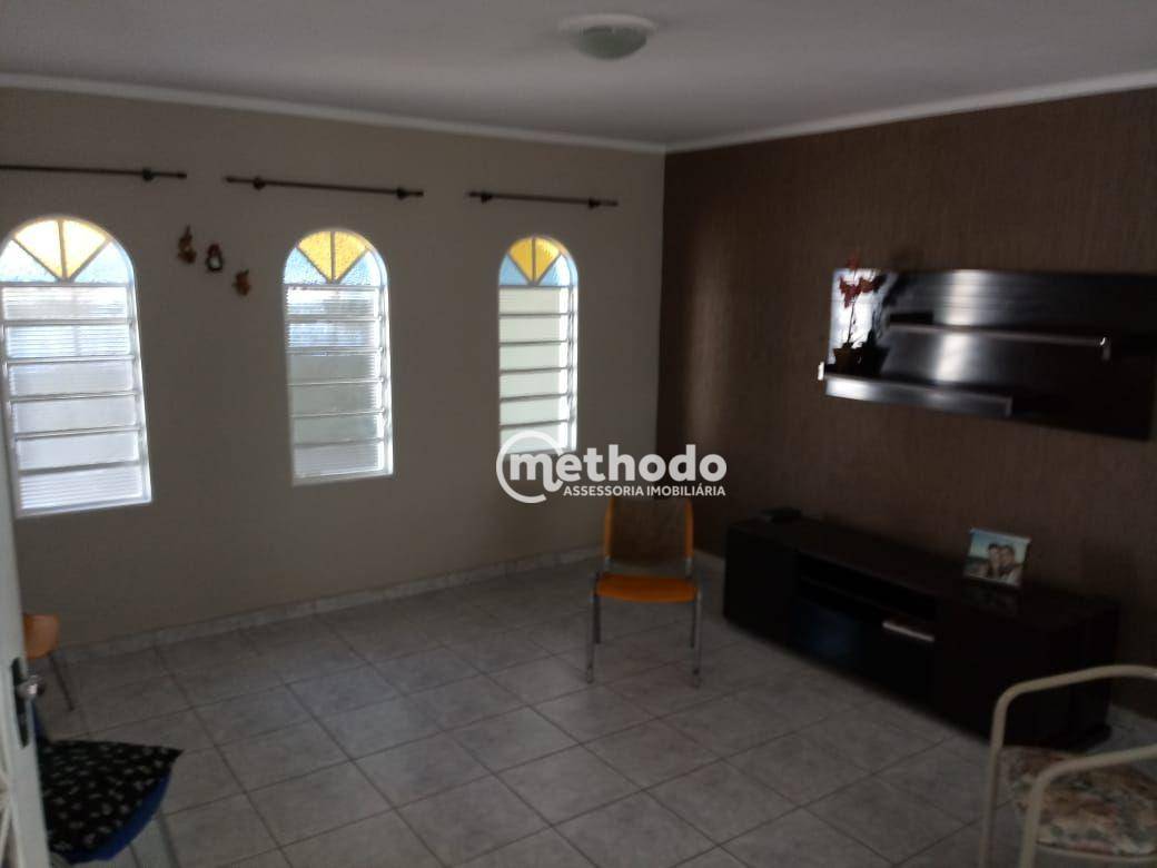 Casa à venda com 3 quartos, 225m² - Foto 5