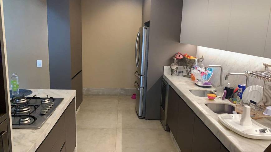 Apartamento à venda com 3 quartos, 138m² - Foto 19