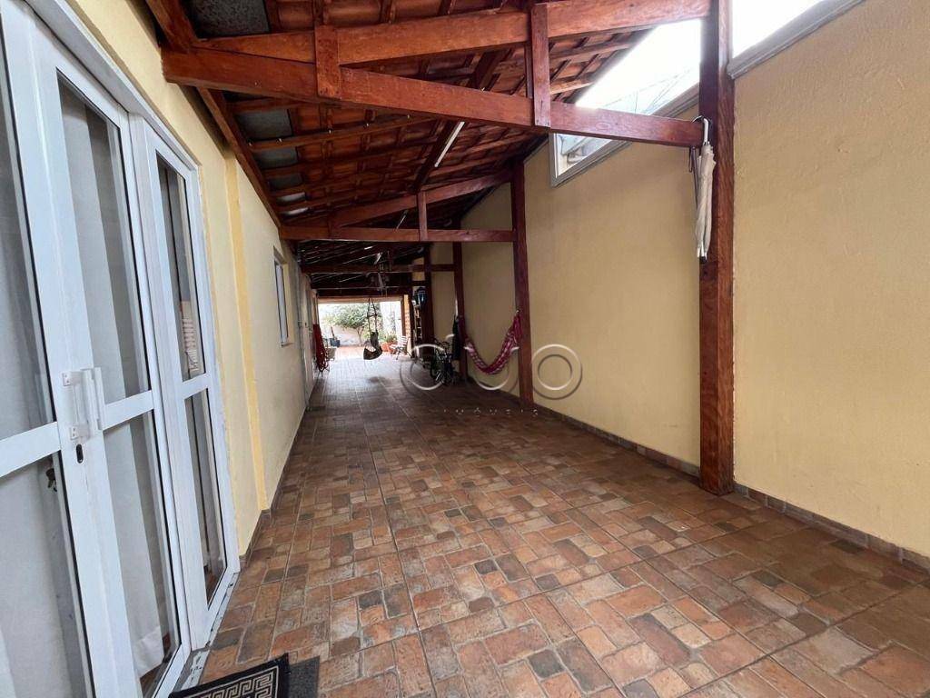 Casa à venda com 3 quartos, 141m² - Foto 3