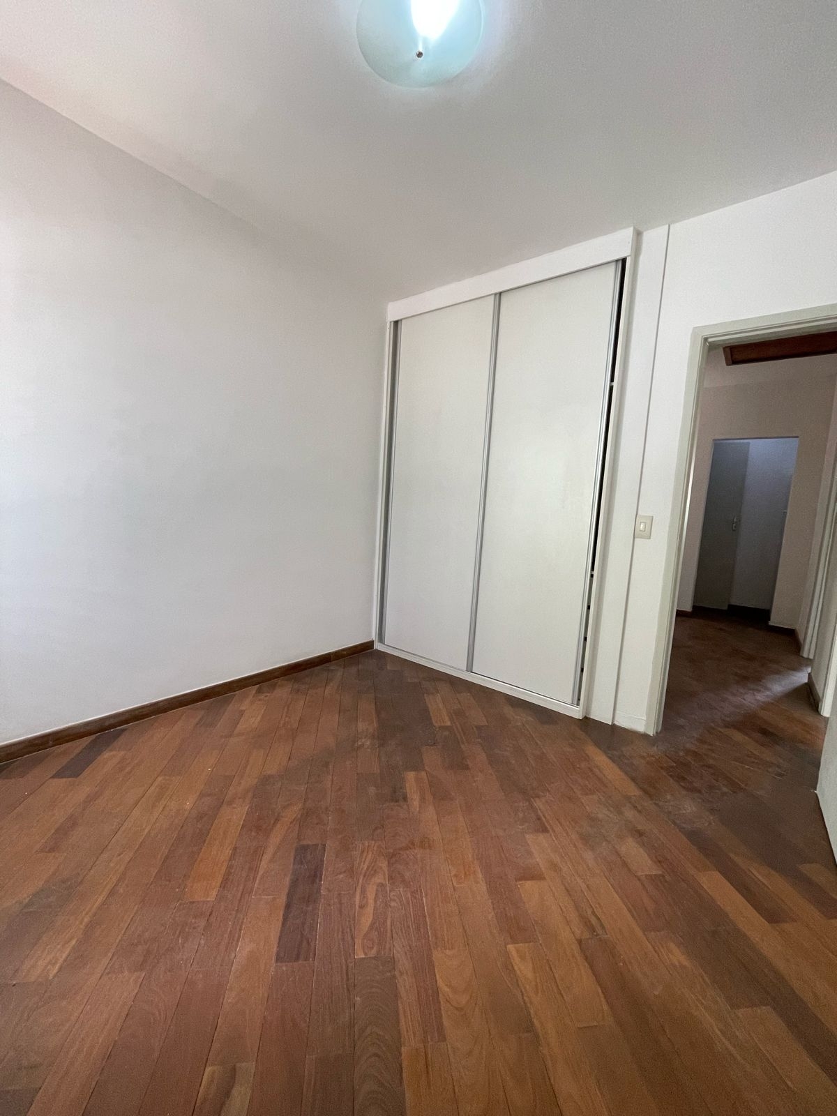 Casa à venda com 3 quartos, 198m² - Foto 11