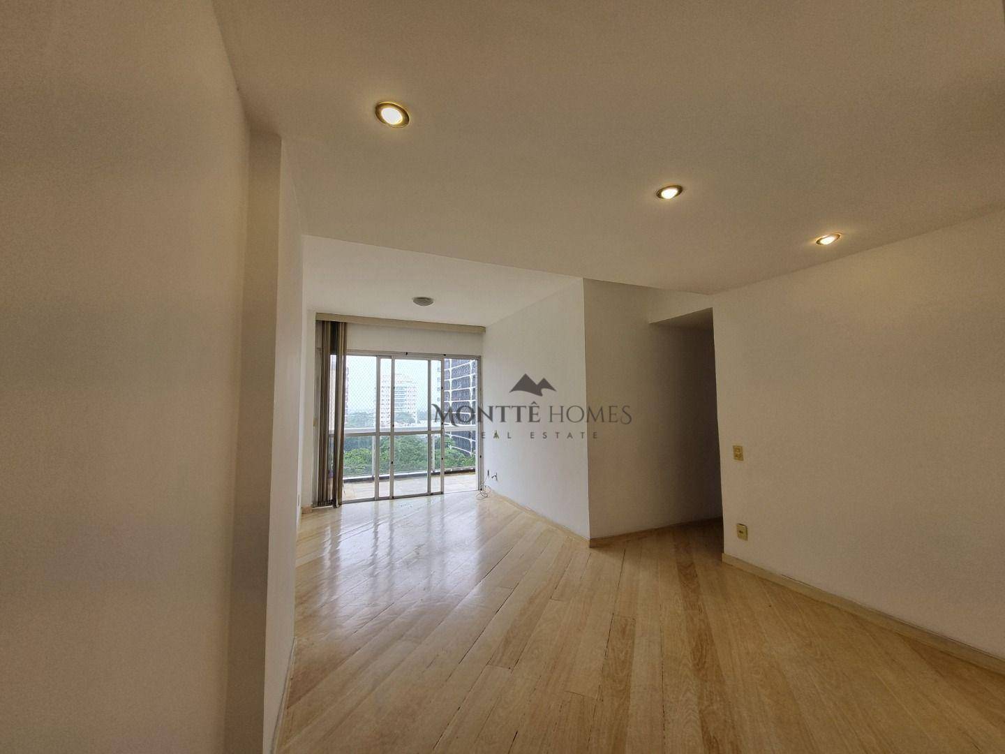 Apartamento à venda com 3 quartos, 105m² - Foto 1