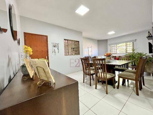 Casa à venda com 5 quartos, 138m² - Foto 10