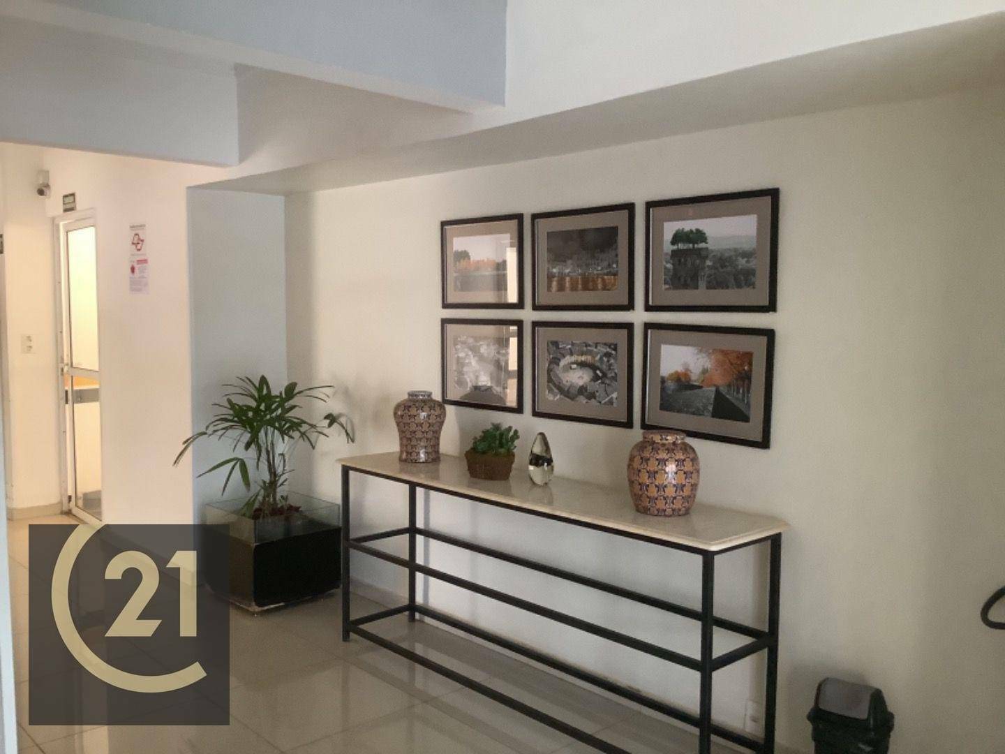 Apartamento à venda com 2 quartos, 76m² - Foto 4