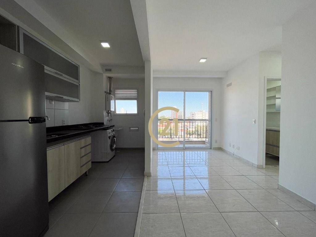 Apartamento para alugar com 2 quartos, 68m² - Foto 2