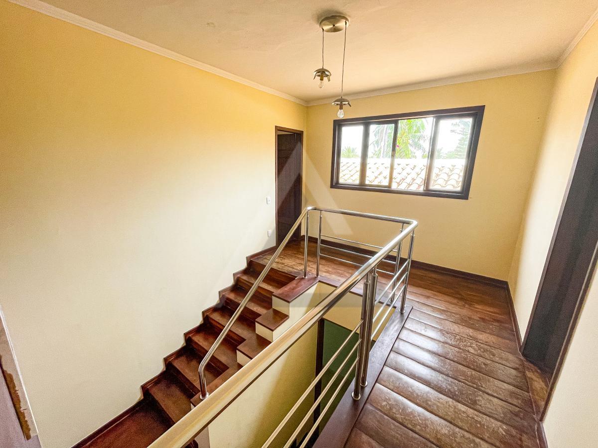 Casa à venda com 5 quartos, 184m² - Foto 33