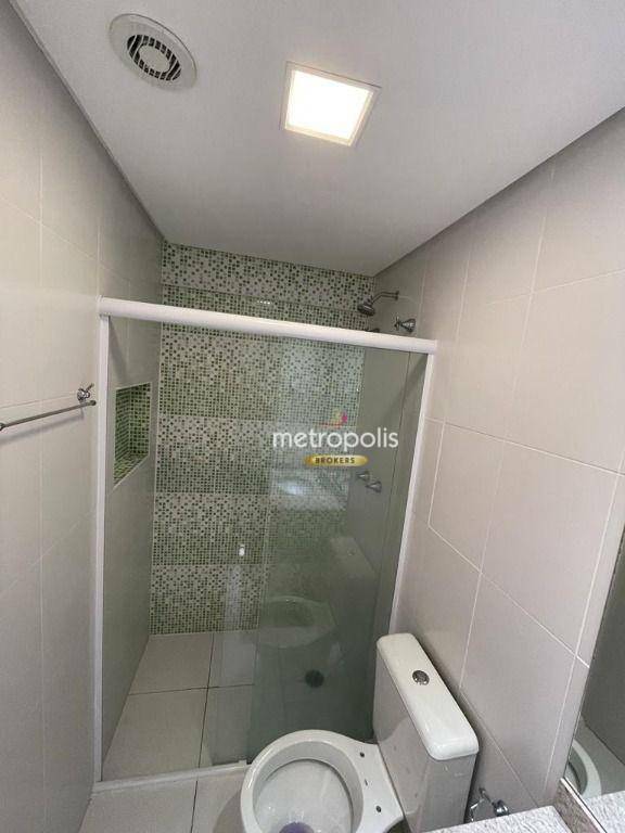 Apartamento para alugar com 2 quartos, 65m² - Foto 13