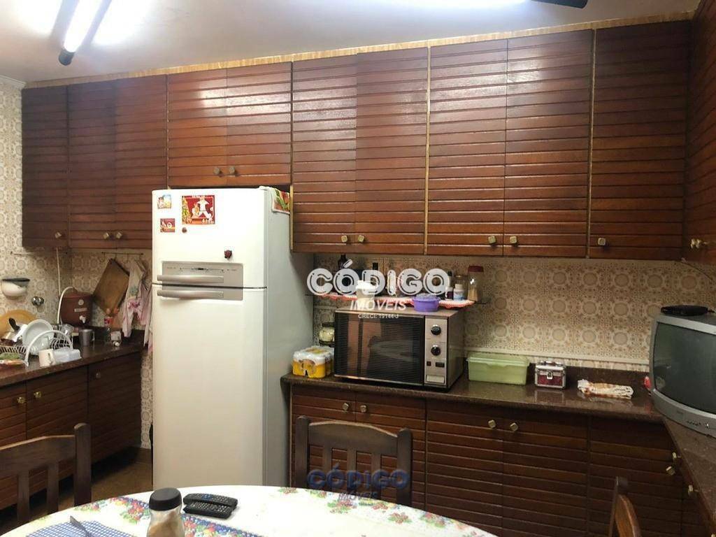 Sobrado à venda com 3 quartos, 200m² - Foto 15