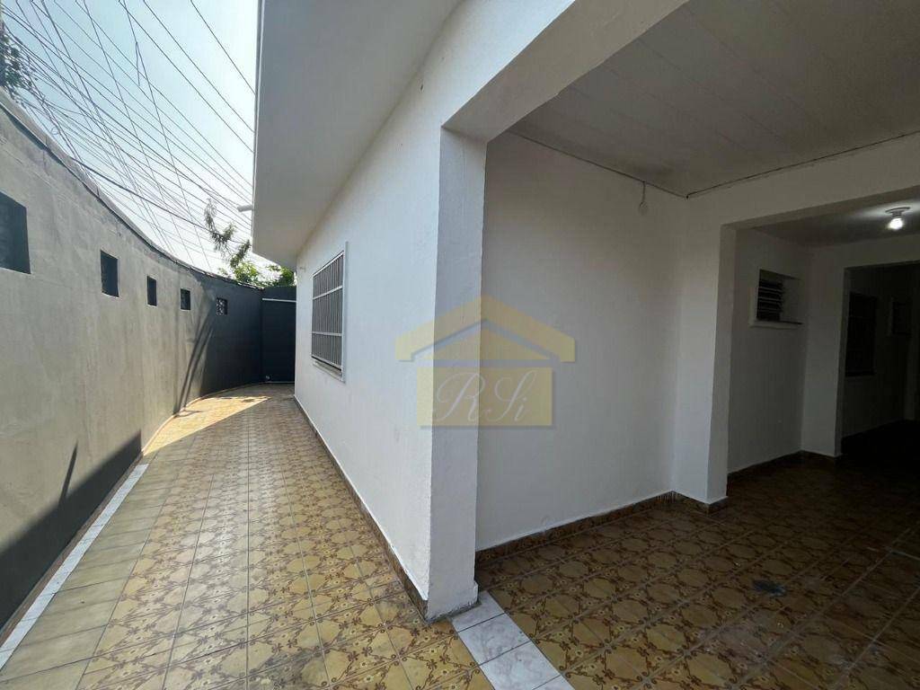 Casa à venda com 3 quartos, 265m² - Foto 7